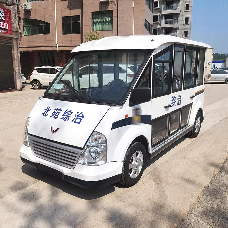 西咸新燃油巡邏車